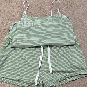 Calvin Klein size XL Green Striped Women's Sleepwear Set